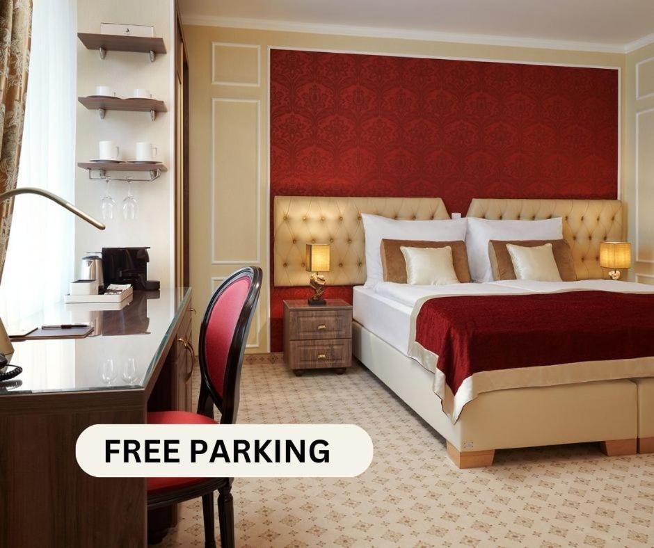 Honour And Grace Hotel ياخيموف المظهر الخارجي الصورة